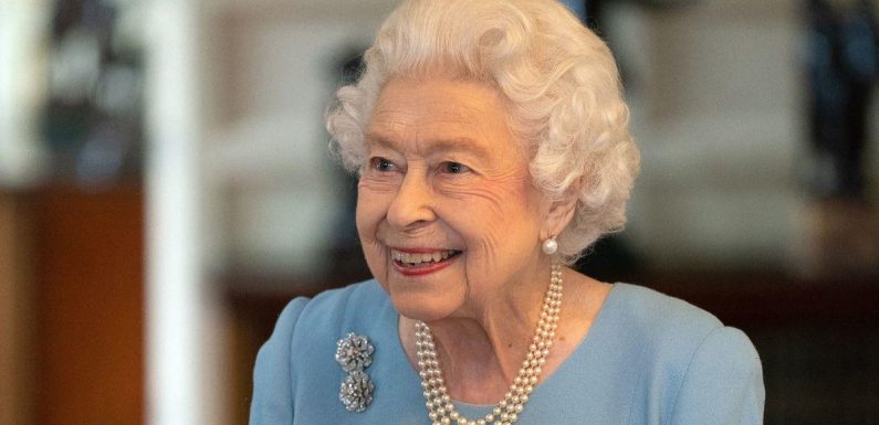 Queen ‘getting around Windsor Castle in £62k golf buggy due to stiffness in legs’