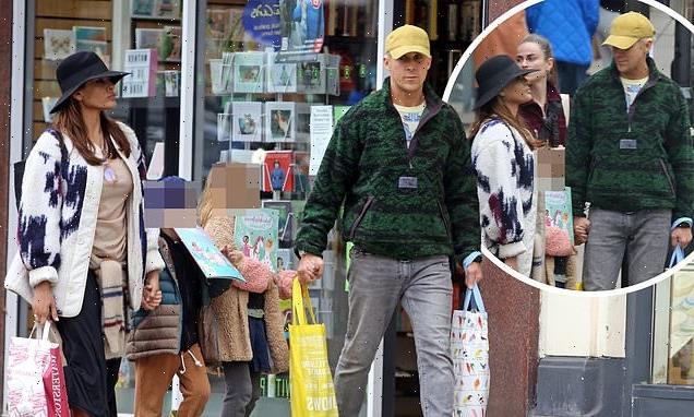 Ryan Gosling and Eva Mendes enjoy quality time with daughters