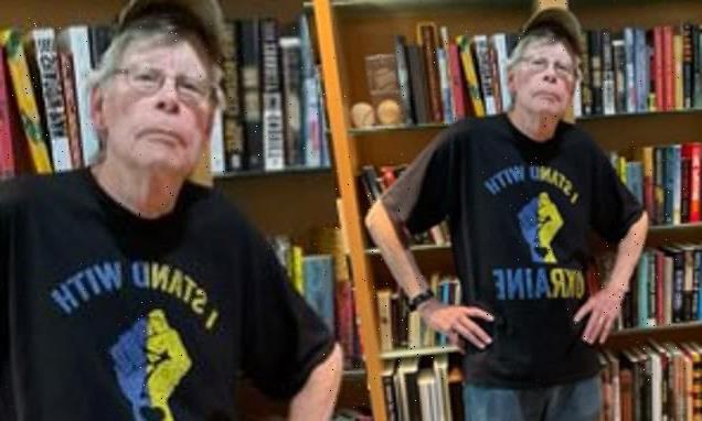 Stephen King posts rare picture of himself in support of Ukraine