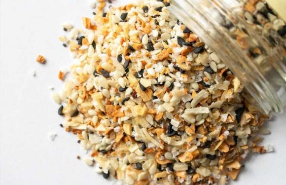 You’re pouring your seasoning all wrong – the right way means no shaking and no mess all over the counters