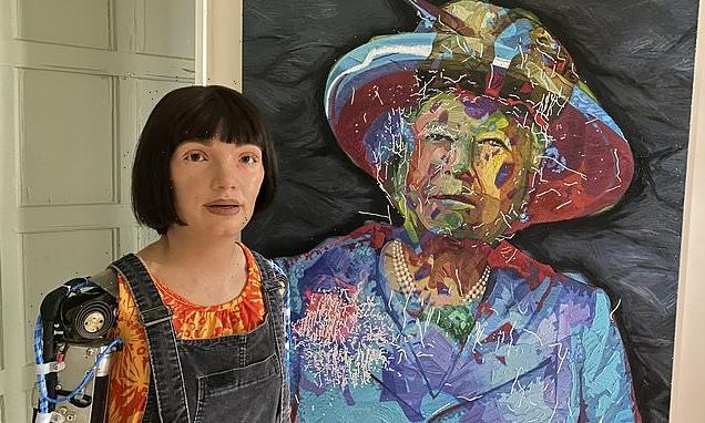Robot artist Ai-Da creates portrait of Elizabeth II to mark Jubilee
