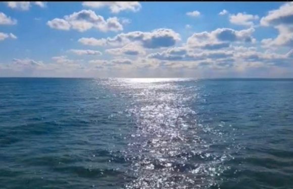 Time traveller claims humans will meet ‘universe’s most powerful aliens’ in 2026