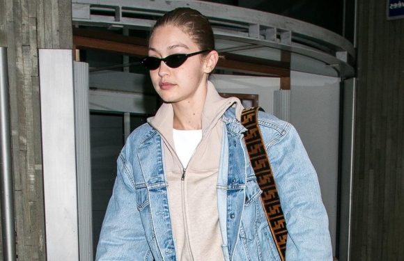 12 Quality Airport Looks That Are Both Cute and Comfortable