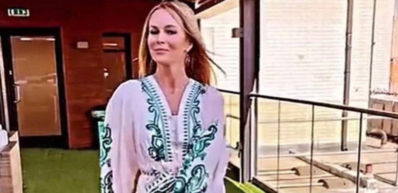 Amanda Holden accidentally flashes knickers in awkward wardrobe blunder