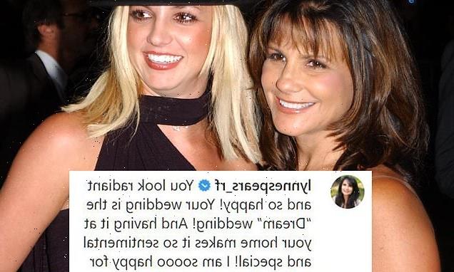 Britney Spears' estranged mother Lynne Spears reacts to her wedding