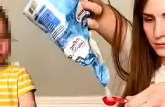 I’m a mom & keep my son entertained for hours with 'bouncy bubbles' – using 4 ingredients you already have at home