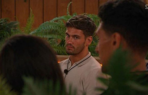 Love Island fans spot sweet gesture as Paige and Jacques are torn apart
