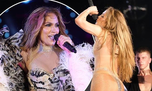 Jennifer Lopez wears two dramatic costumes at the Capri UNICEF gala