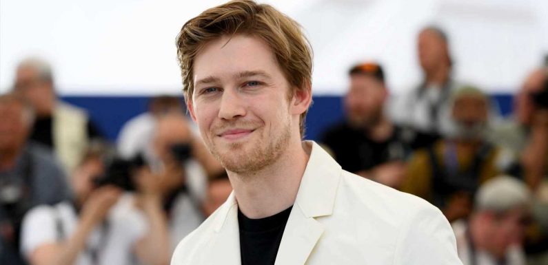 Joe Alwyn's Net Worth Isn't Even *Close* to Taylor Swift's But It's Still Pretty Impressive