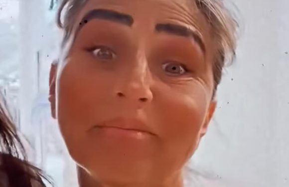 Mum and daughter get their brows done in a walk-in salon – but the results leave their neighbours reeling | The Sun