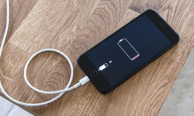 iPhone users say Apple's iOS 15.6 update is RUINING their battery life