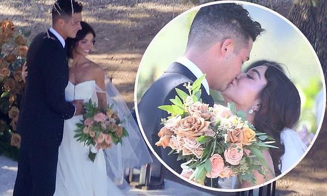 EXCLUSIVE: Sarah Hyland, Wells Adams get MARRIED at California winery