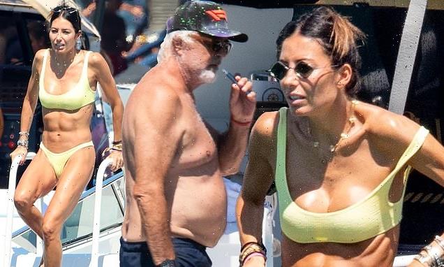 Flavio Briatore's ex Elisabetta Gregoraci shows off her ripped abs
