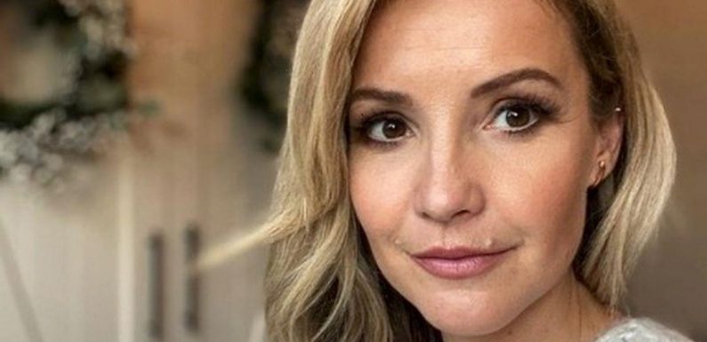 Helen Skelton wows as she dons plunging swimsuit for poolside snap with daughter