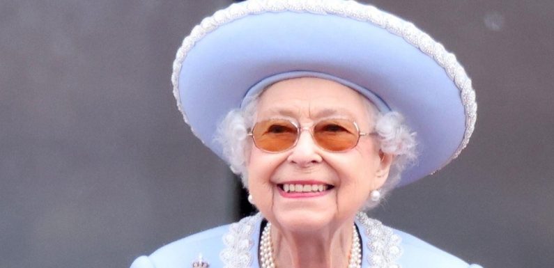 BBC viewers hit out at royal expert after speculation about the Queen’s health