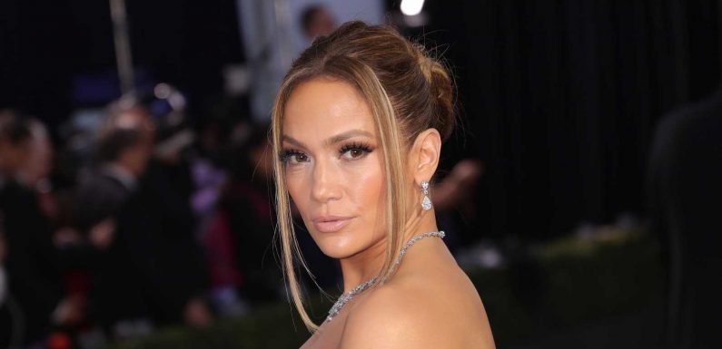 Jennifer Lopez Proves She Hasn't Aged a Day in 15-Year-Old Throwback Video