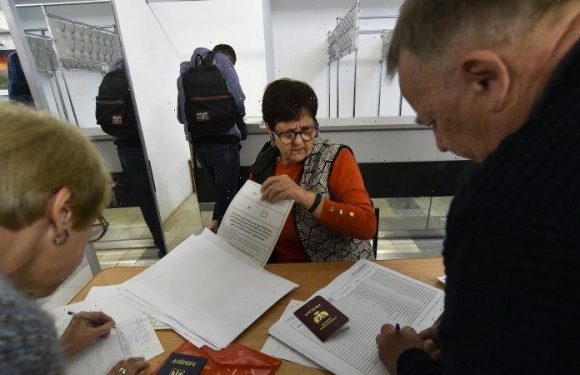 Occupied Ukraine holds ‘sham’ Kremlin-staged vote on joining Russia
