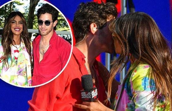 Priyanka Chopra and Nick Jonas share a kiss at Global Citizen concert