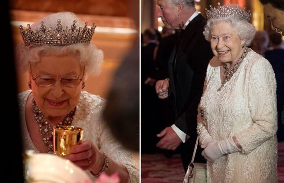 The Queen altered rare necklace gifted to her by her mother