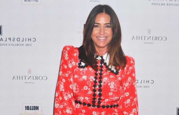 Lisa Snowdon branded ‘gorgeous’ as she ‘gets legs out’ in tiny minidress