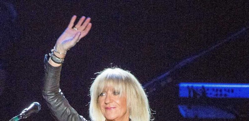 Celebrities react to death of Fleetwood Mac's 'songbird' Christine McVie