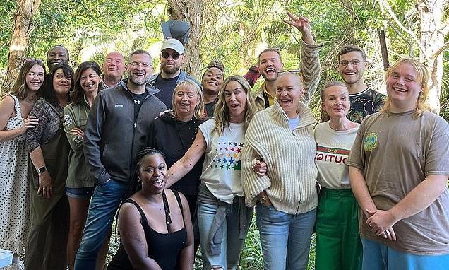 I'm A Celeb loved ones pose for group snap