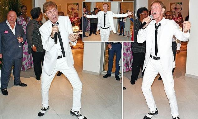 Sir Cliff at The Cliff! Veteran popstar performs to guests in Barbados