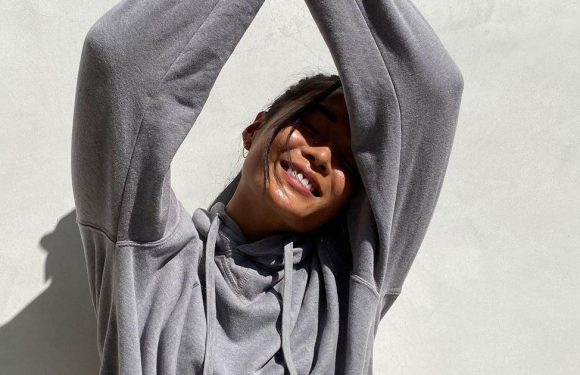 2023 Is the Year of Sweatshirts, and These Are Our 14 Favorites