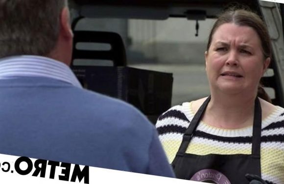 Corrie confirms love story for Mary and Brian