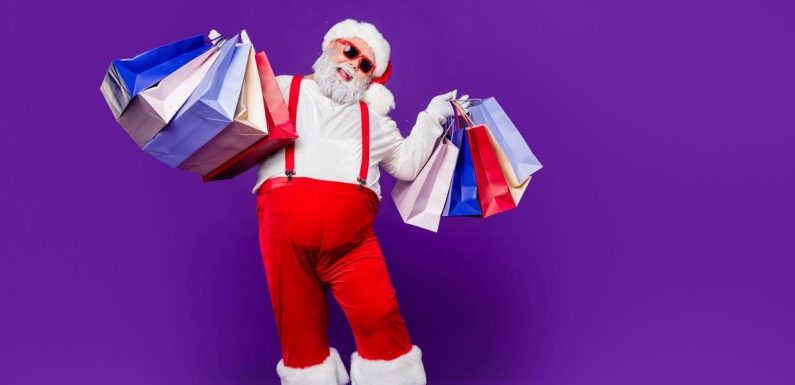 Doctors beg shops to stop fat shaming Santa – make him thin and healthy instead