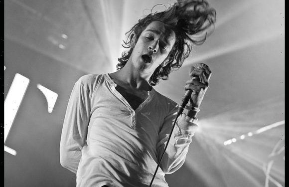 The 1975’s Matty Healy Goes Viral For Yelling At Security In Auto-Tune