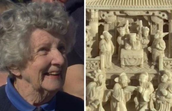 Antiques Roadshow guest speechless over value of carved ivory box
