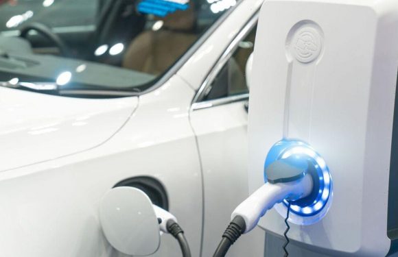 Electric car drivers could save £1k a year with new charging plan