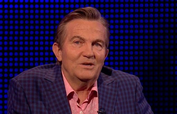 The Chase’s Bradley Walsh leaves contestants speechless after racy Page 3 quip