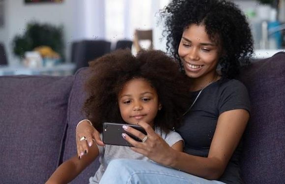 What age SHOULD you give your child their first phone?