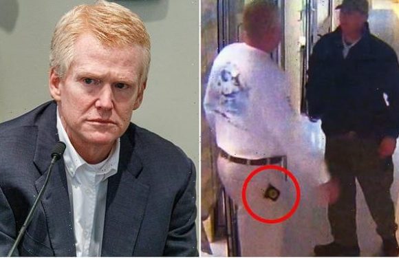 Alex Murdaugh admits he 'may' have purposely dangled solicitor badge