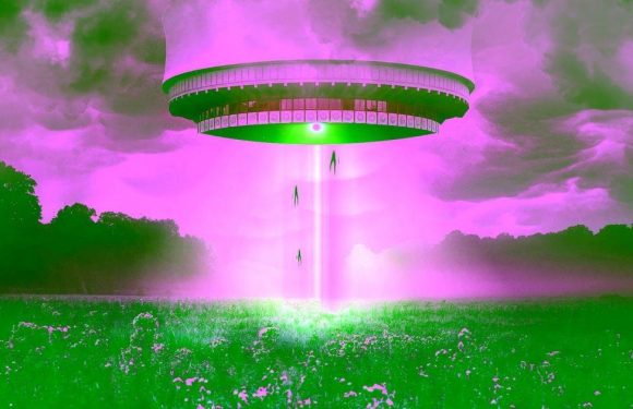 UK town becomes top UFO hotspot with 6,000 claiming to have had close encounters