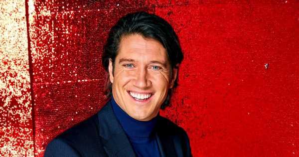 Vernon Kay to replace Ken Bruce on his BBC Radio 2, BBC confirms