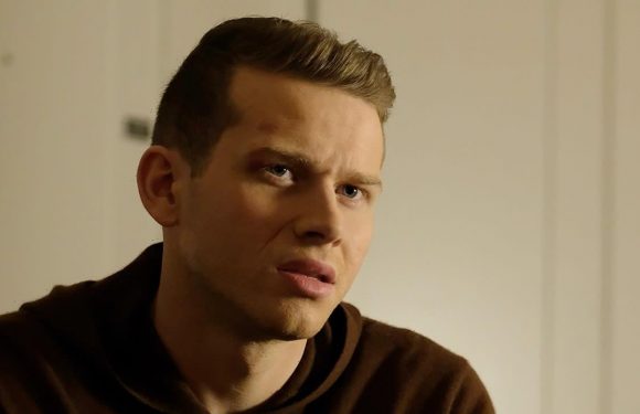 Exclusive: 9-1-1 boss praises Ryan Guzman, says Buck’s ‘death’ was plan all along