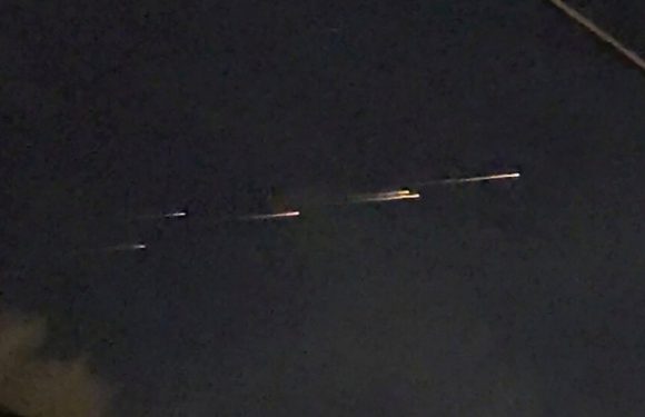 Flaming Space Debris Re-entering Atmosphere Lights Up California Sky