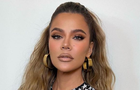 Kardashian fans beg Khloe to 'stop messing' with her natural beauty as star reveals her huge lips & sharp jaw in new pic | The Sun