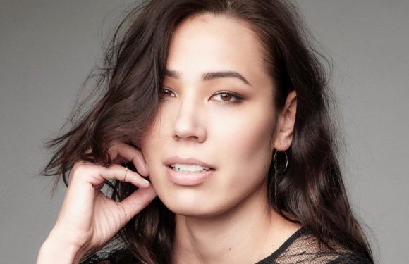 ‘Drop-Off’: Michaela Conlin Joins ABC Comedy Pilot Based On British Series ‘Motherland’