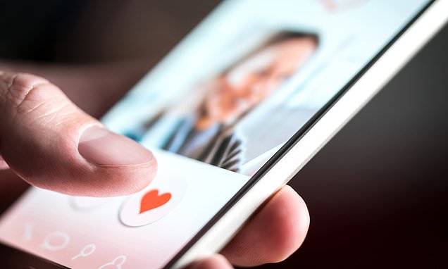 Best time to go online to bag a DATE this bank holiday, revealed