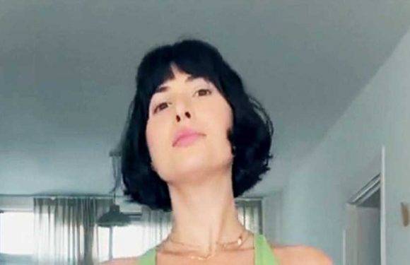 I have big boobs & I am in the no bra club  – most shirts don’t fit my chest but here is my best hack to be comfortable | The Sun