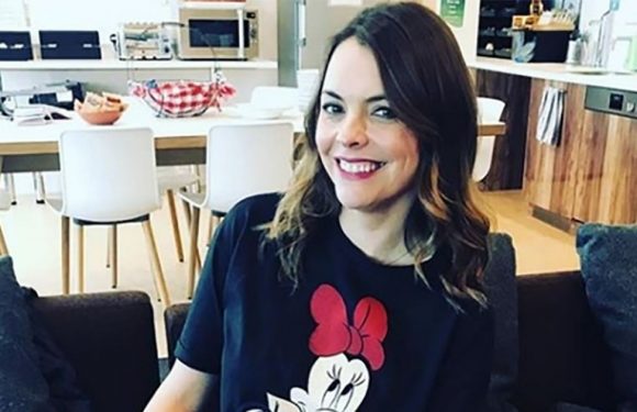 Inside Corrie Tracy star’s home – spacious lounge, chic decor and glam bedroom