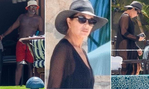 Kris Jenner and Corey Gamble vacation together in Mexico