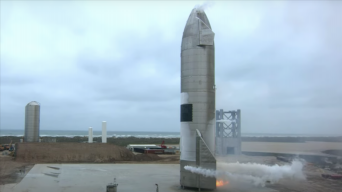 SpaceX launches and lands a starship prototype
