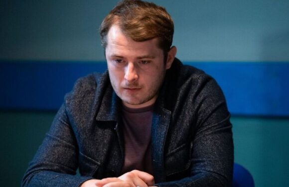 EastEnders’ Ben Mitchell sparks concern as he heads for breakdown