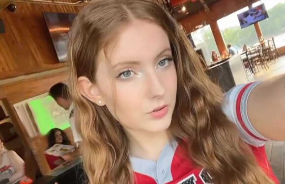 I'm a redheaded Hooters girl – people only ever have the least creative insult, but I look good and they know it | The Sun