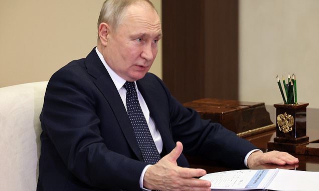 Kremlin says Ukraine has attempted an ASSASSINATION of Putin